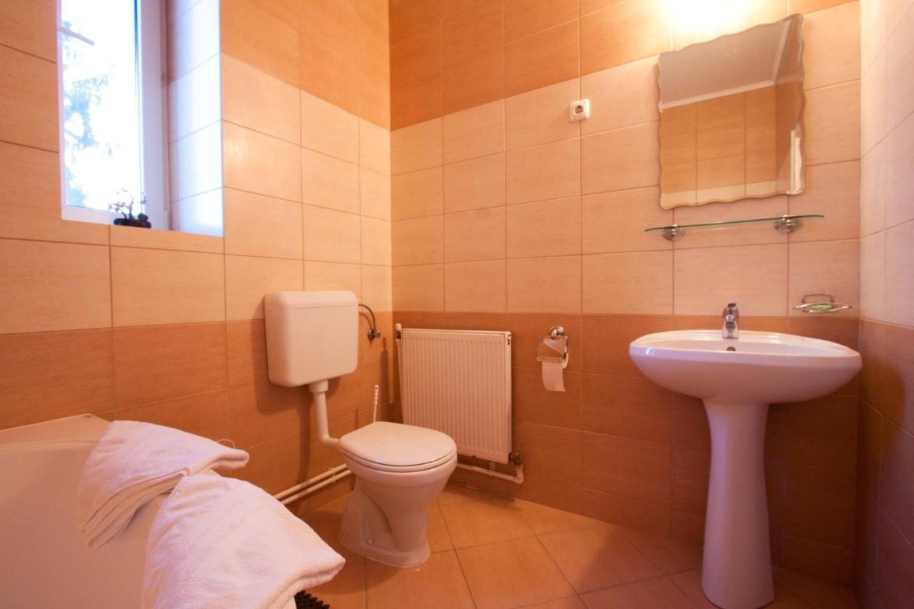 Filo Hotel Gyergyószentmiklós Kültér fotó