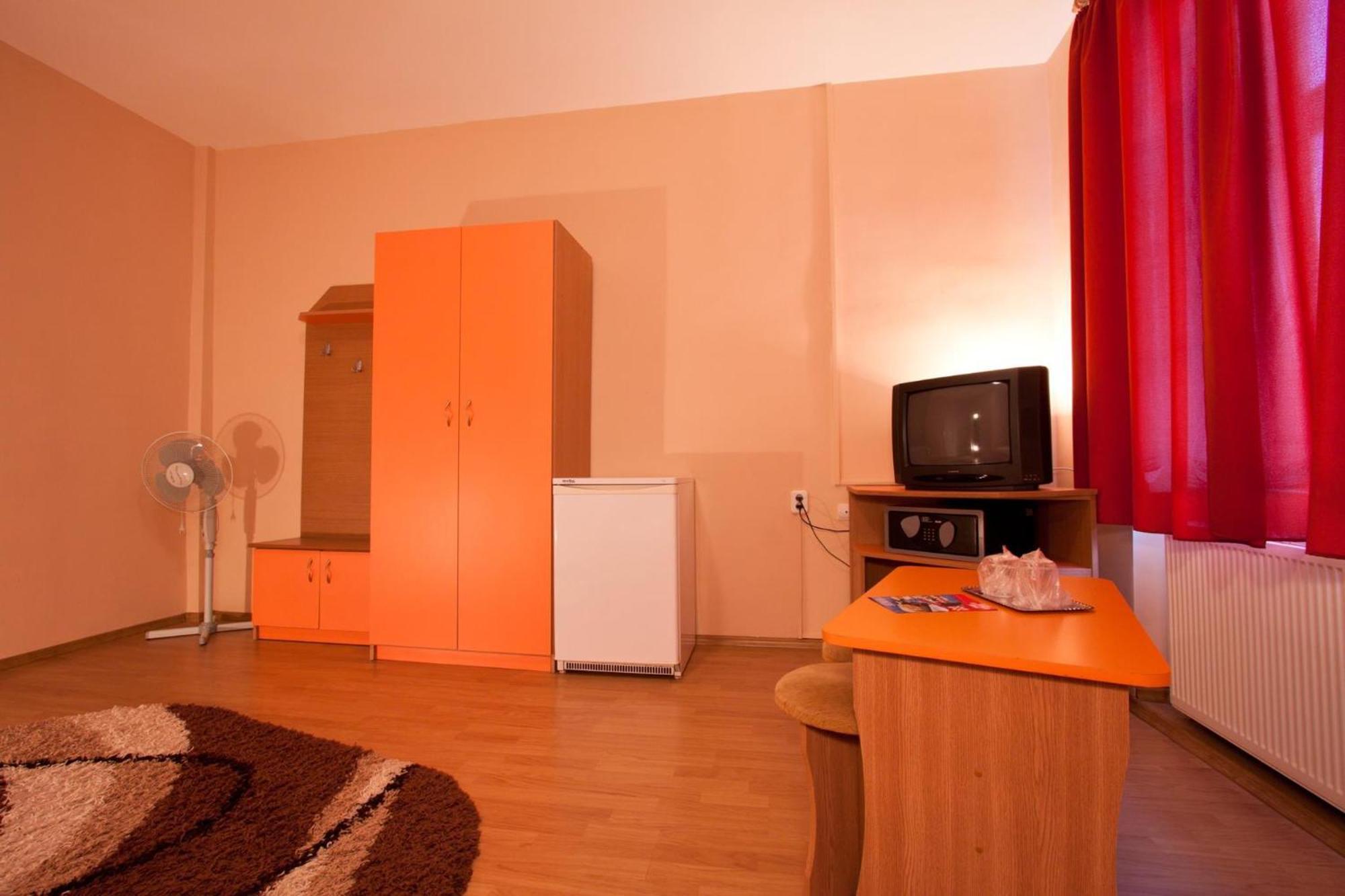 Filo Hotel Gyergyószentmiklós Kültér fotó