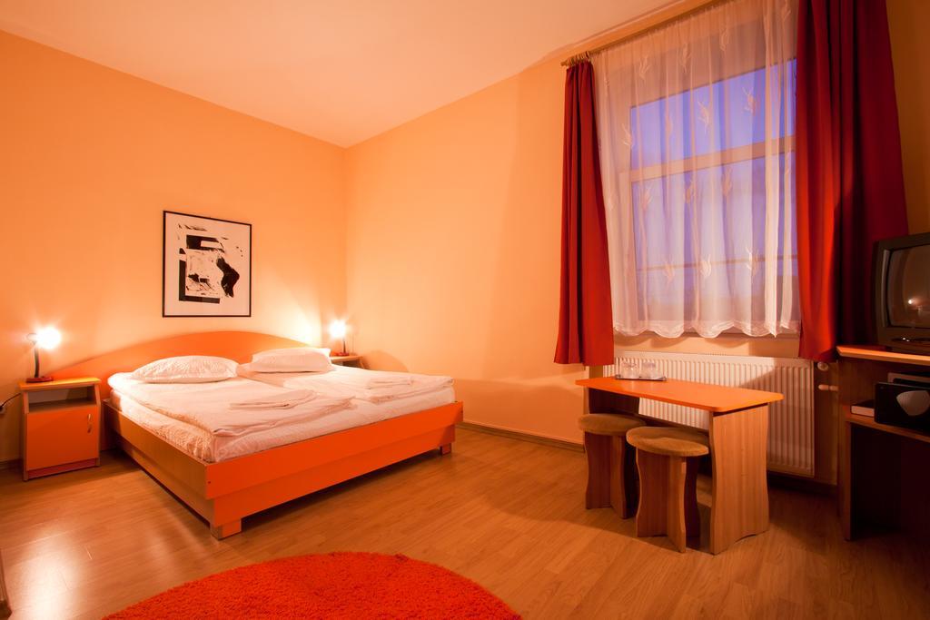 Filo Hotel Gyergyószentmiklós Kültér fotó